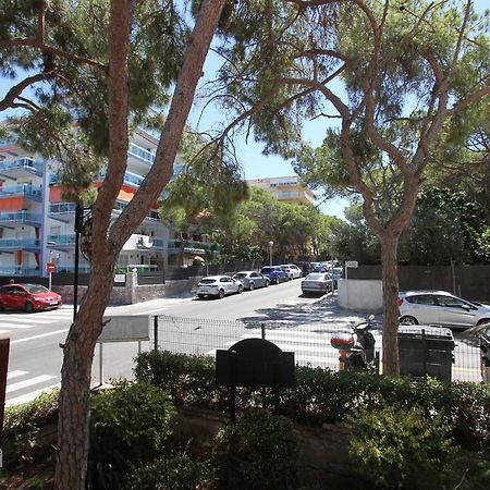 For A Stay Don Quijote Salou Luaran gambar