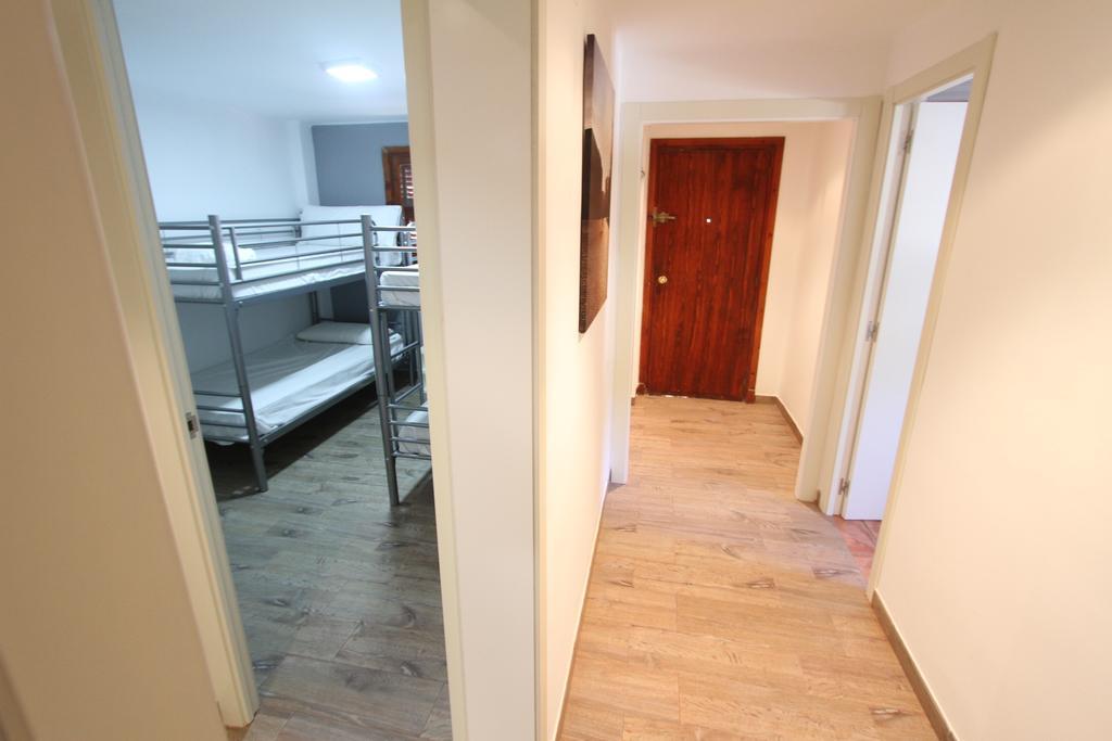 For A Stay Don Quijote Salou Luaran gambar